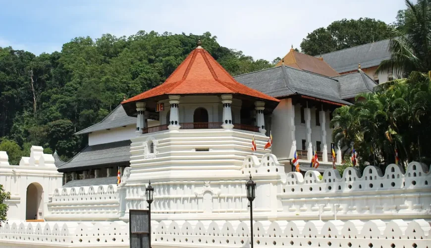Discover the Enchanting Beauty of Kandy Sri Lanka
